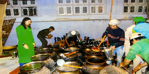 Ajmer Sharif chadar and offering donation
